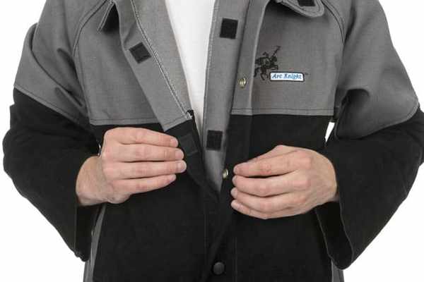 Arc Knight® veste de soudage. coton ignifugé 520gr./m2 pour applications sévères avec renfort en cuir croûte de vache Longueur 81 cm / Tour de poitrine 104 cm Taille L