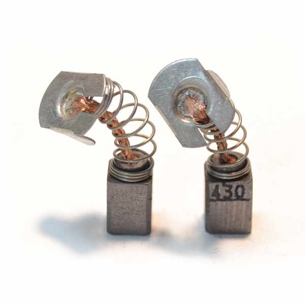 Jeu 2 Charbons/Makita-7x7,4x9,5