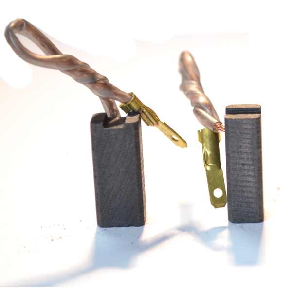 +Jeu 2 Charbons/B&D - Elu - De Walt-6x8x18